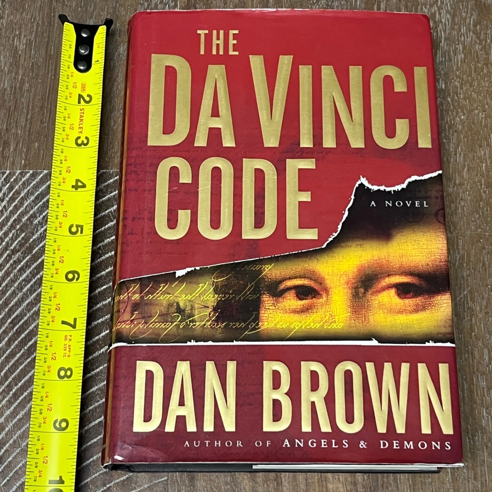 The Da Vinci Code -- Dan Brown Hardcover Book
